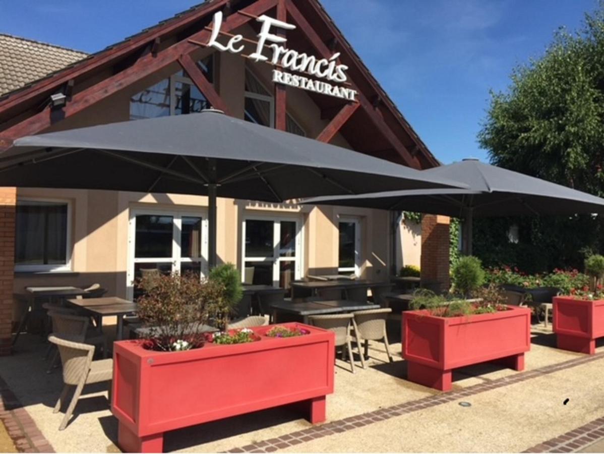 Logis L'Orée de Chartres - Barjouville Exterior foto